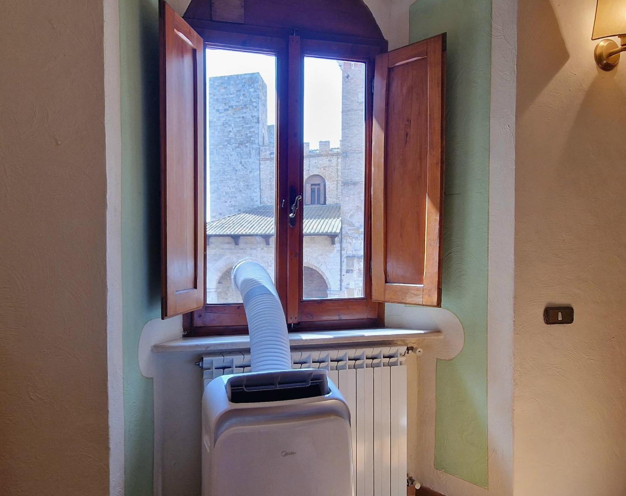 Sangi Studio Apartment - With Amazing View Of The Duomo San Gimignano Zewnętrze zdjęcie