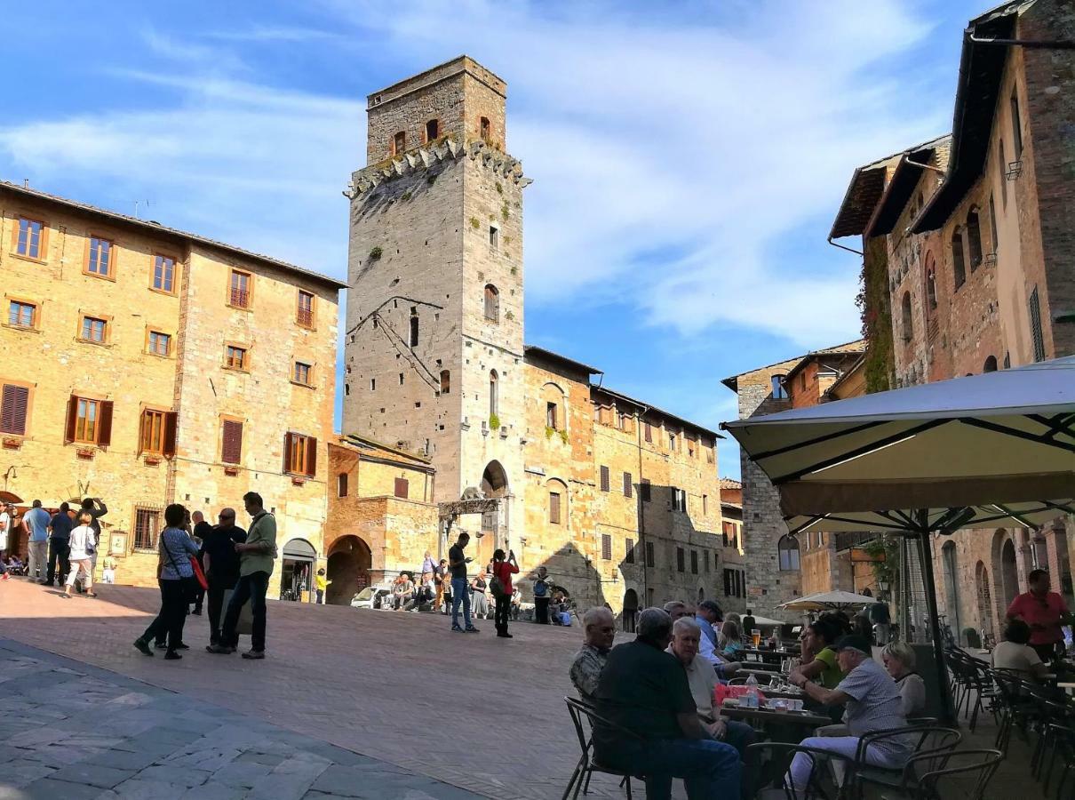 Sangi Studio Apartment - With Amazing View Of The Duomo San Gimignano Zewnętrze zdjęcie